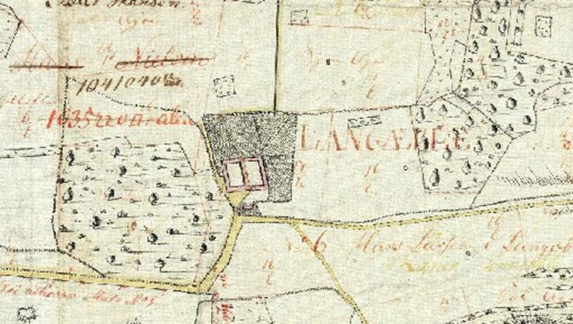 De to tvillingegårde var i 1810 de eneste bygninger i Langæble