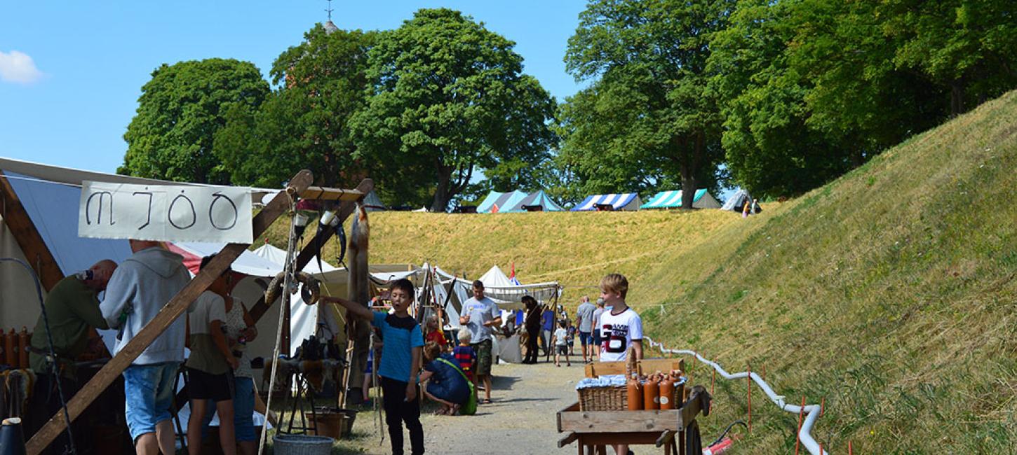 Markedsboder på Nyborg Vold til Danehof i Nyborg