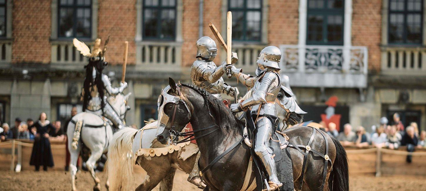 Glæd dig til se ridderne i køllekamp til hest til Danehof 2025 i Nyborg