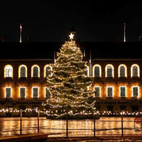 Kom med til hyggelige juletræstænding på Nyborg Torv